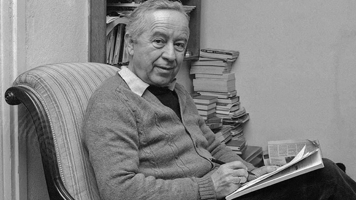 Anayurt Oteli ve Aylak Adam romanlarının yazarı Yusuf Atılgan, 100 yaşında