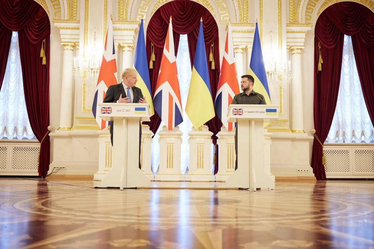 Boris Johnson: Ukrayna ordusundaki 10 bin askeri 120 günde eğitebiliriz #1
