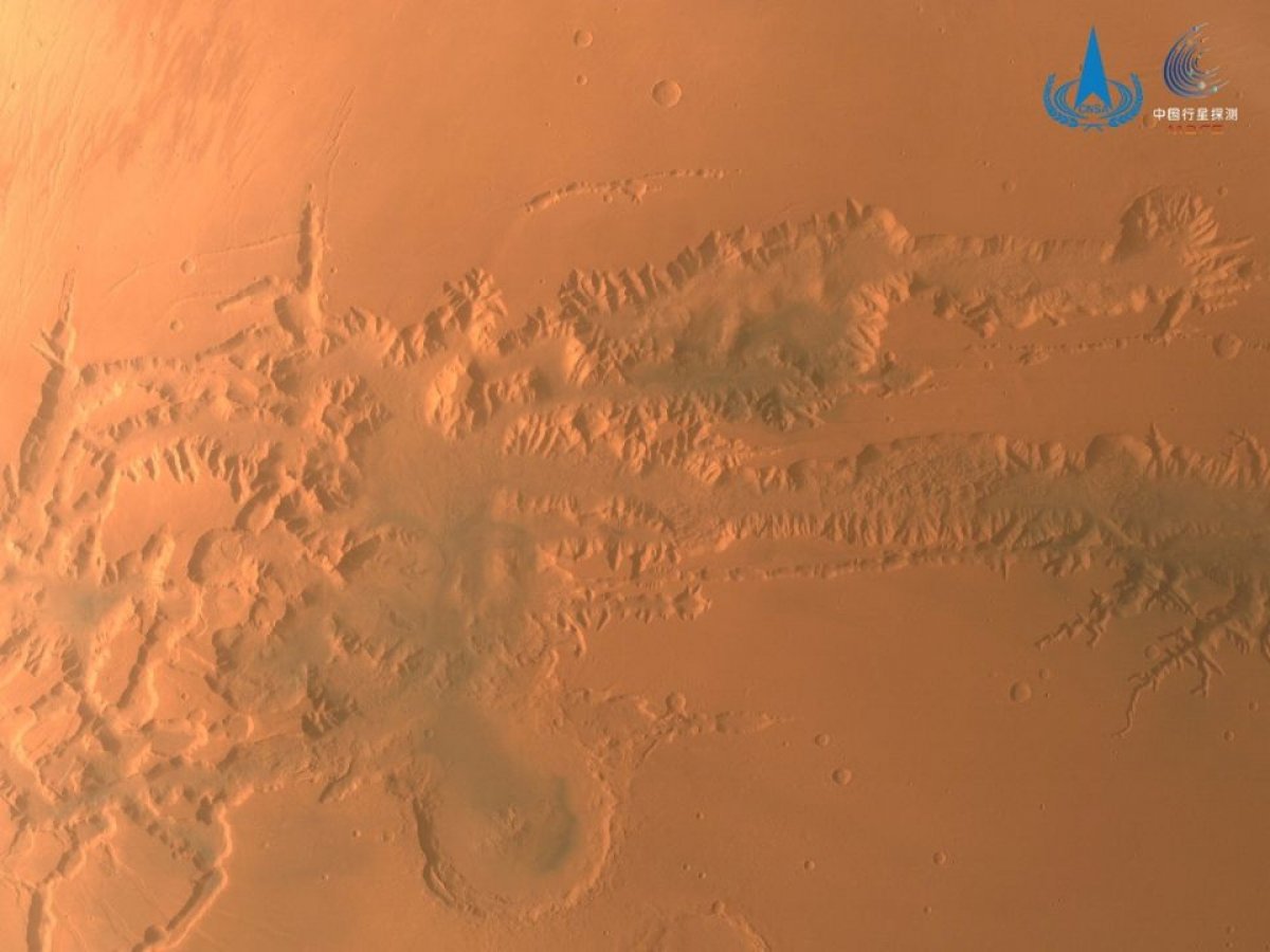 Çin uzay aracı, Mars yüzeyini görüntüledi #1