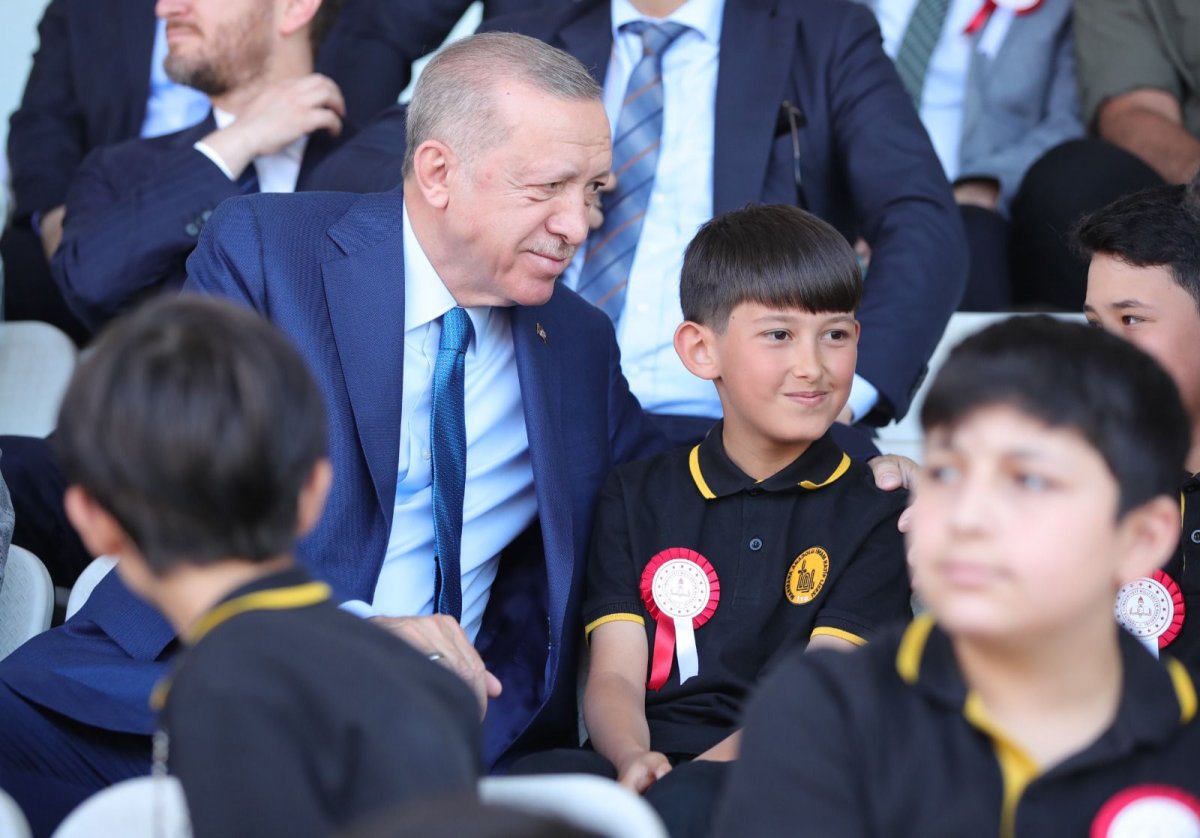 Cumhurbaşkanı Erdoğan ın karne dağıtım töreni konuşması #3