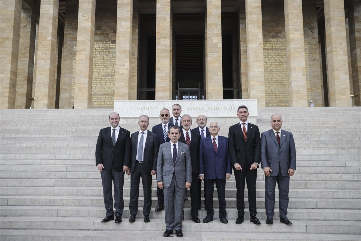 Dursun Özbek ve yönetim kurulu Anıtkabir de #2