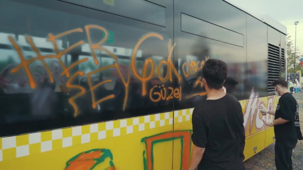 İBB, Yenikapı da otobüs boyama etkinliği düzenledi #4