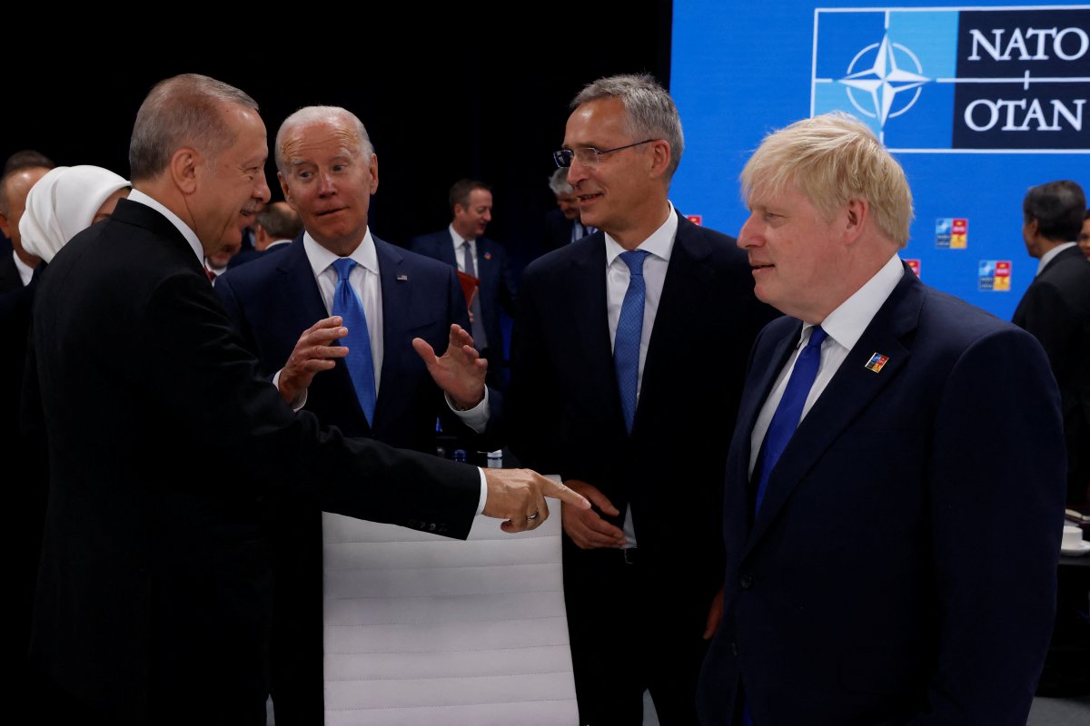 NATO Liderler Zirvesi nden samimi kareler #7