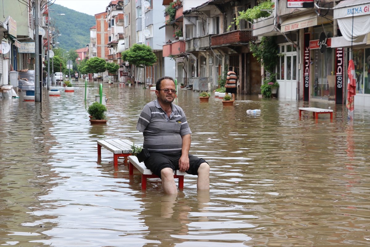 Zonguldak ta şiddetli yağışlar Filyos Çayı nı taşırdı #1