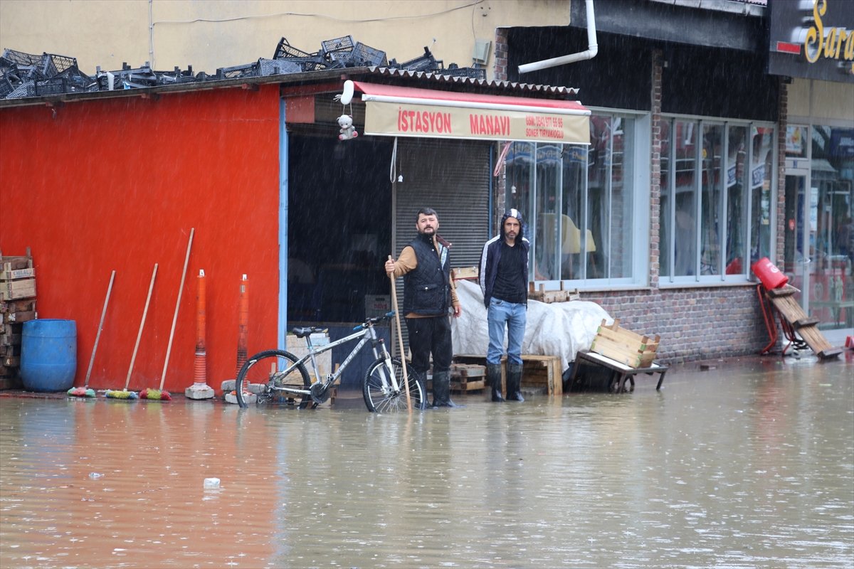 Zonguldak ta şiddetli yağışlar Filyos Çayı nı taşırdı #9