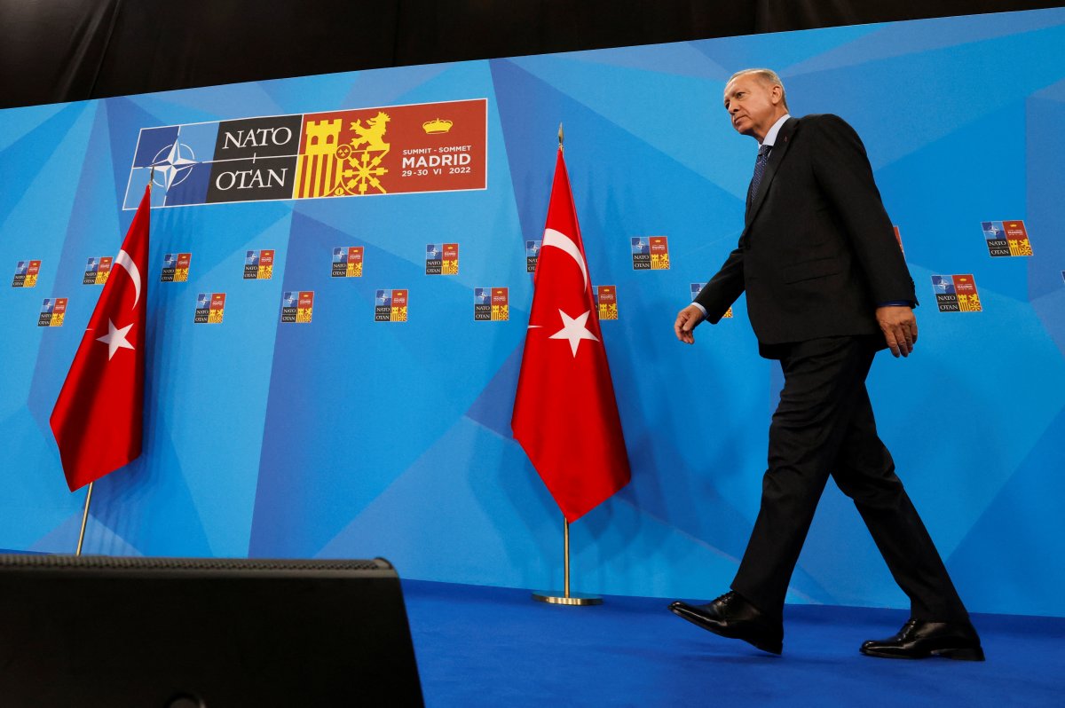 ABD li gazetecinin NATO Zirvesi nde Cumhurbaşkanı Erdoğan şaşkınlığı #2