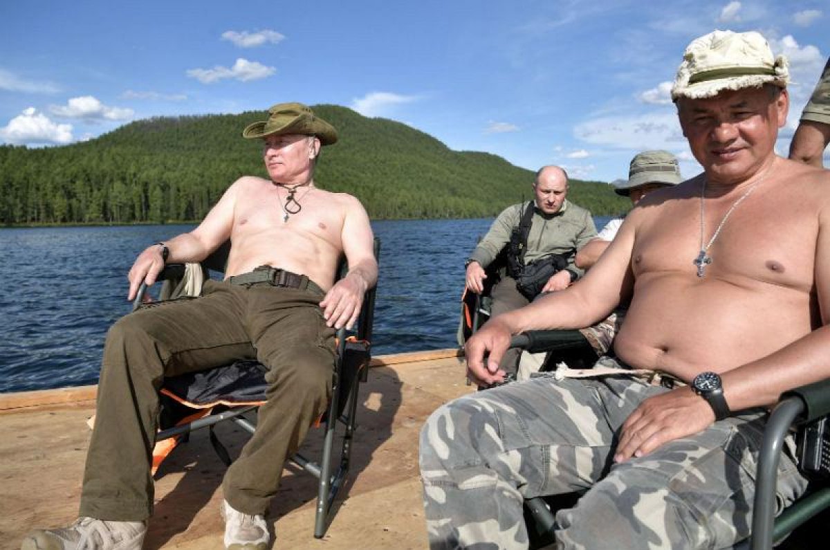At üstünde poz veren Putin den Batılı liderlere: Siz iğrenç görünürdünüz #3