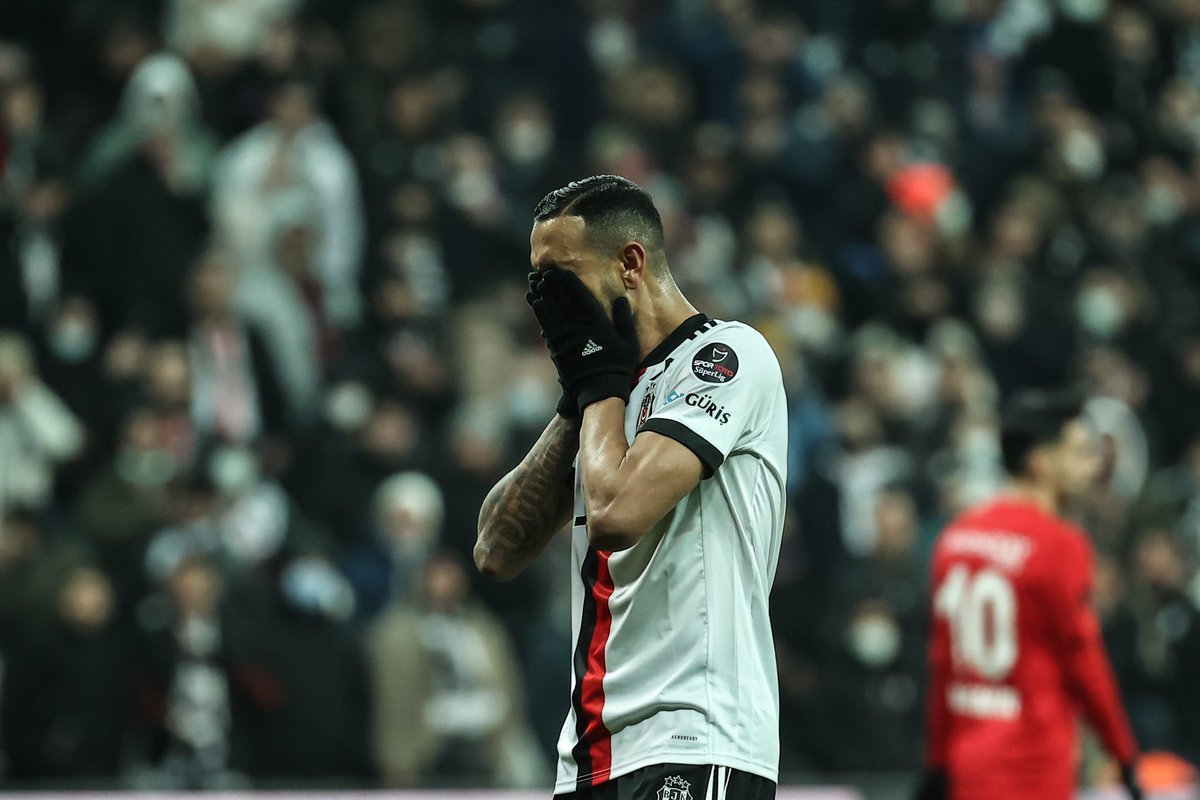 Beşiktaş a Josef de Souza dan kötü haber #2