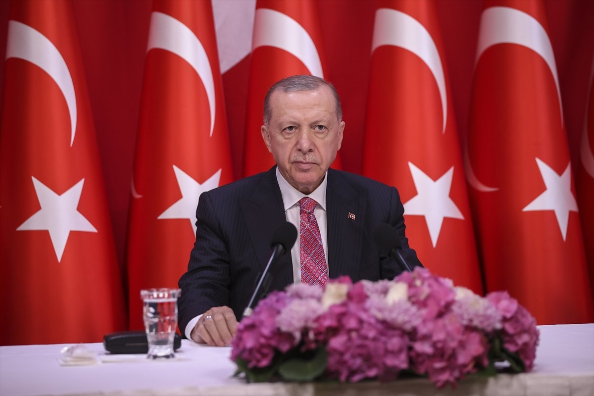 Cumhurbaşkanı Erdoğan asgari ücrette ara zam kararını açıkladı #1