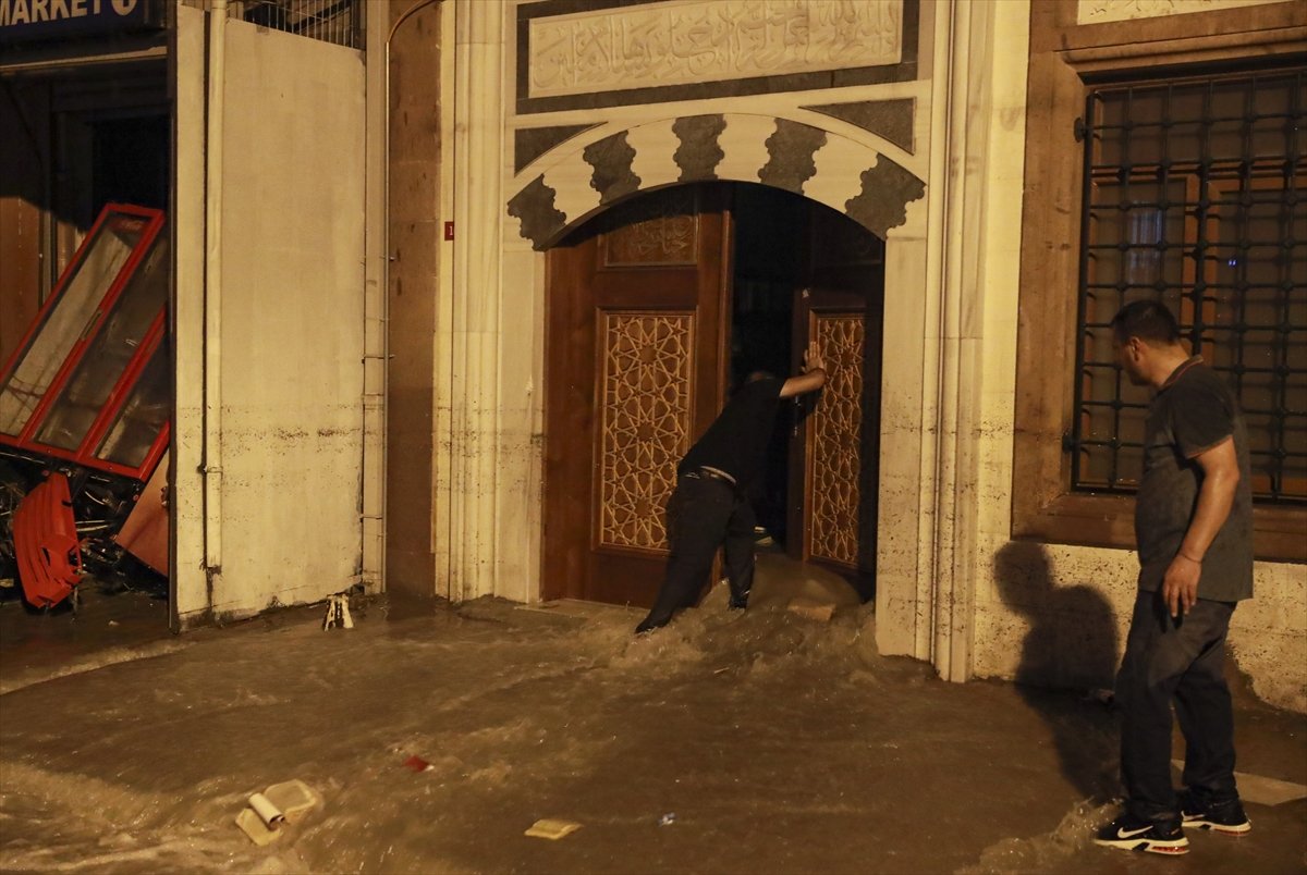 İstanbul’da sağanak ve su baskını: Nakdi yardımlar geliyor #5
