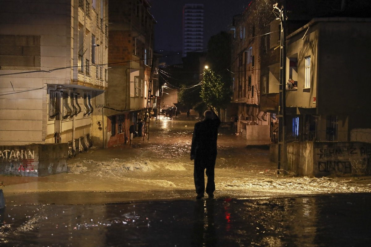 İstanbul’da sağanak ve su baskını: Nakdi yardımlar geliyor #6
