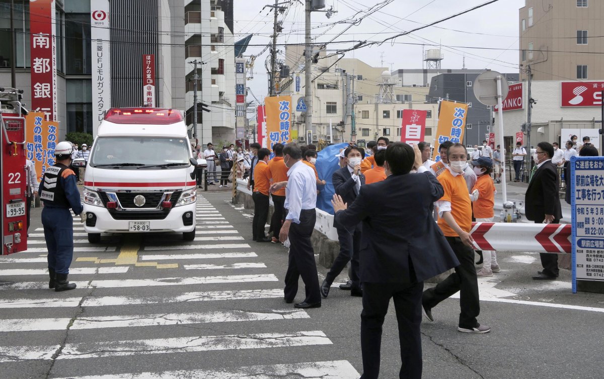 Japonya Eski Başbakanı Abe Şinzo ya silahlı saldırı #5