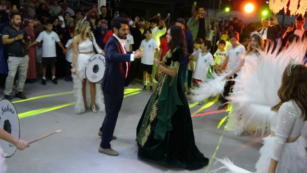 Manchester City oyuncusu İlkay Gündoğan, Sara Arfaoui ile Balıkesir de düğün yaptı #7