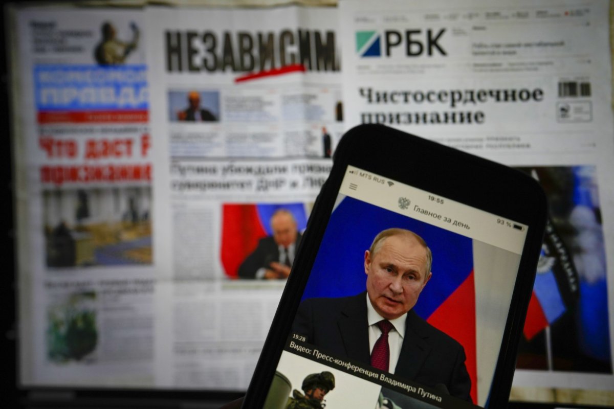 Putin den Rus medyasının faaliyetlerini yasaklayan ülkelere misilleme #1