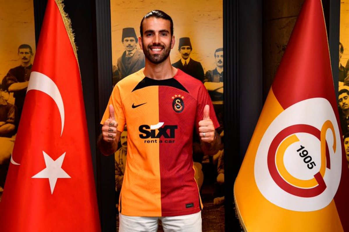 Sergio Oliveira resmen Galatasaray da #2