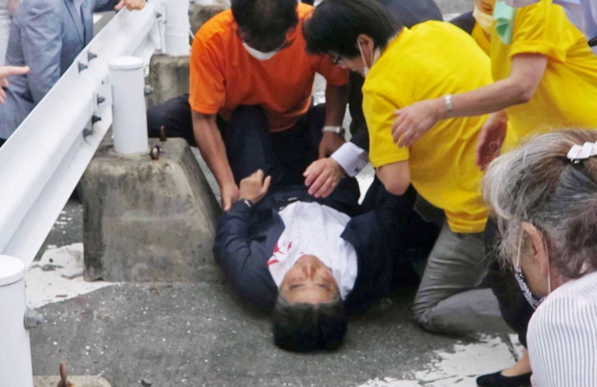 Şinzo Abe suikastında dini lidere saldırı ayrıntısı #3