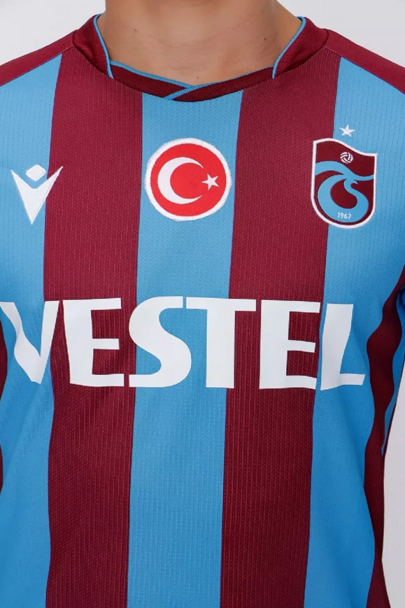 Trabzonspor, yeni sezon formalarını tanıttı #2
