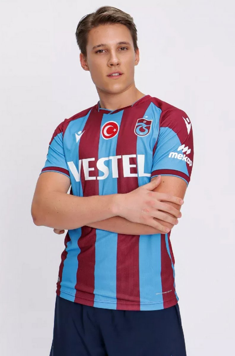 Trabzonspor, yeni sezon formalarını tanıttı #3