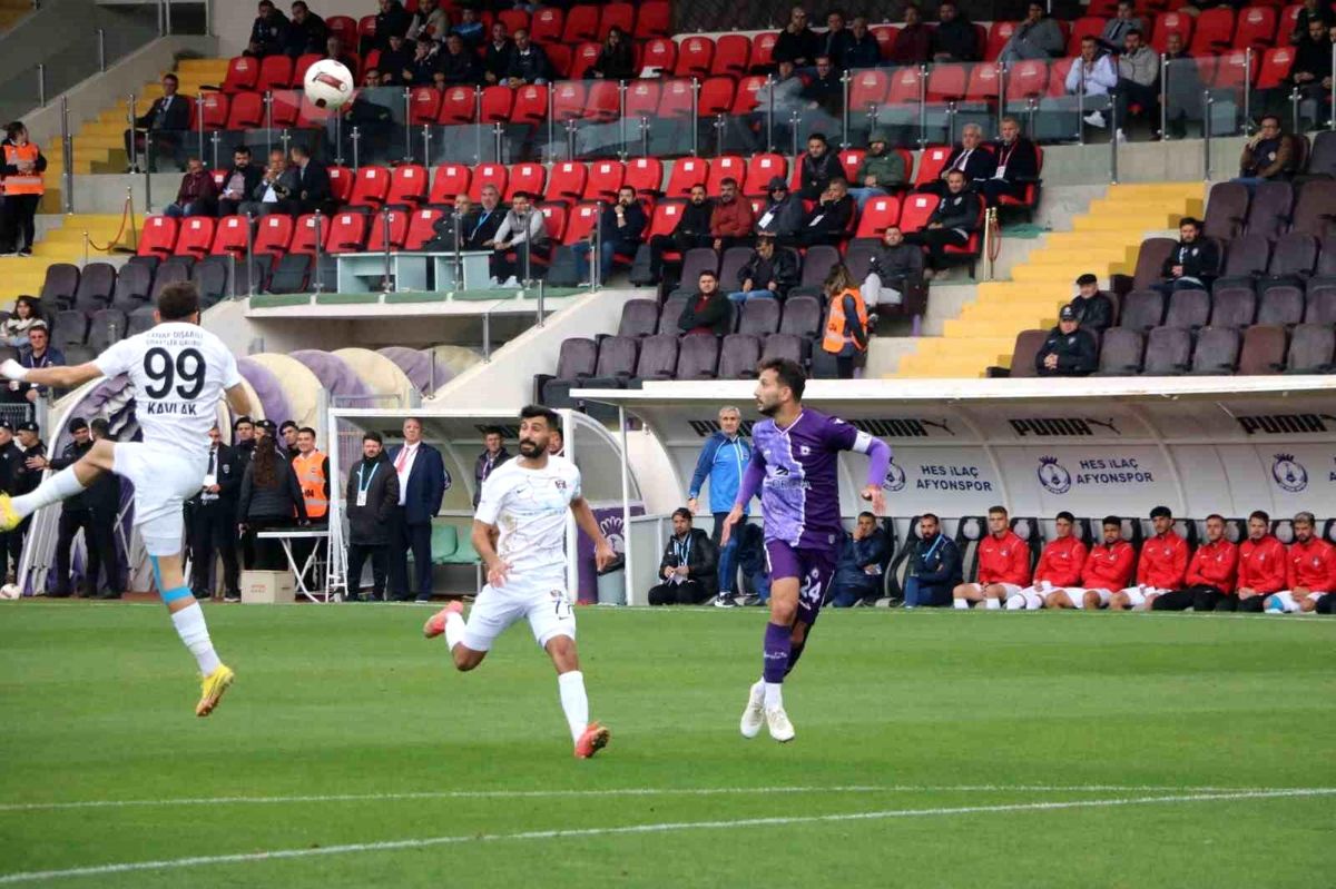 Afyonspor, evinde Van Spor'a 1-0 mağlup oldu