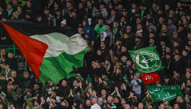 Görüntüler muazzam! Uyarıları hiçe sayan Celtic taraftarı, Şampiyonlar Ligi'nde Filistin bayrakları açtı