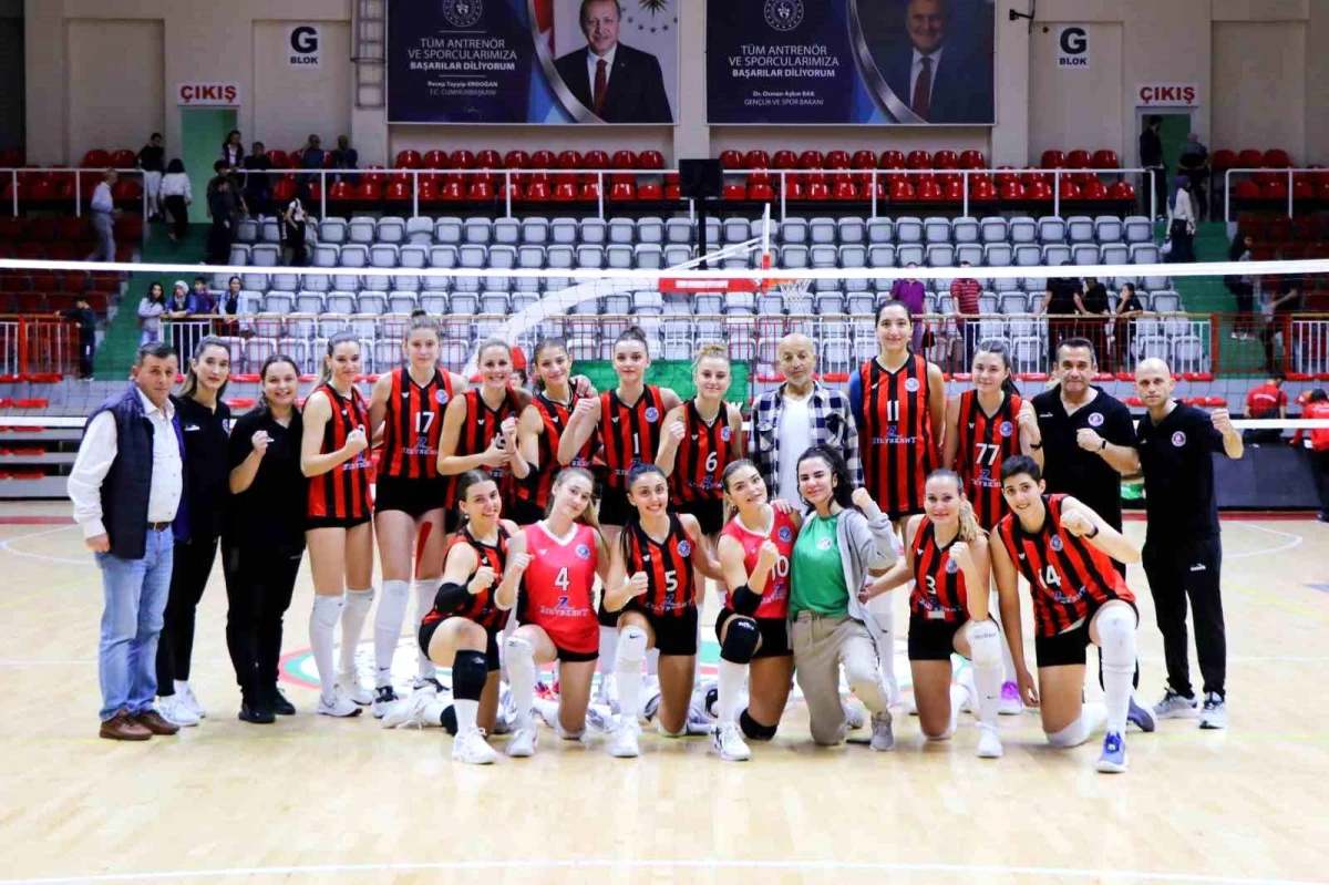 Çiftlikköy Belediyespor Kadın Voleybol Takımı, sezona galibiyetle başladı