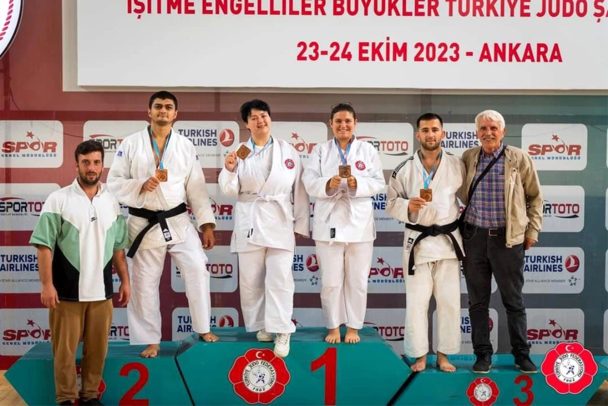 Eskişehirli judocular İşitme Engelliler Judo Şampiyonası'nda 4 bronz madalya kazandı