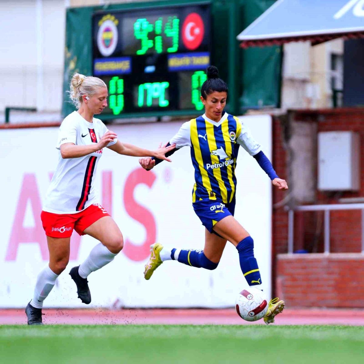 Fenerbahçe Petrol Ofisi, Ankara Büyükşehir Belediyesi Fomget G.S.K'ya 1-0 mağlup oldu