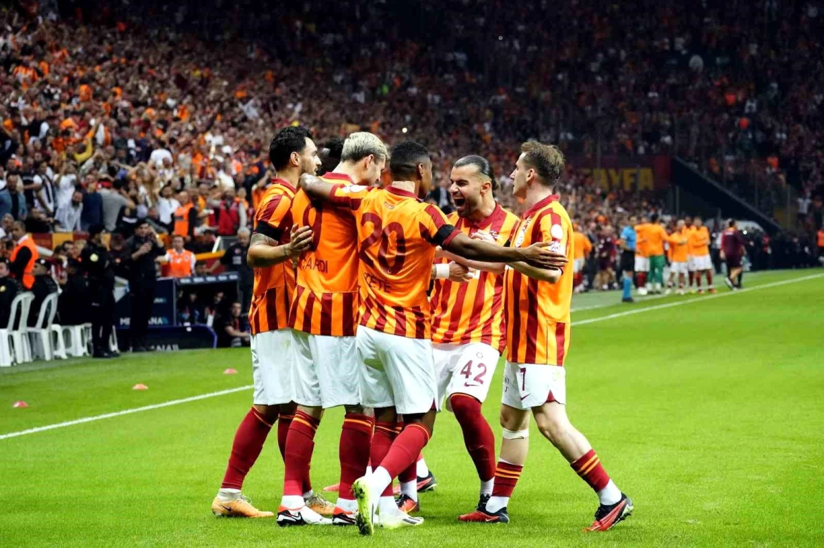 Galatasaray, Beşiktaş'ı mağlup ederek evindeki yenilmezlik serisini 21 maça çıkardı