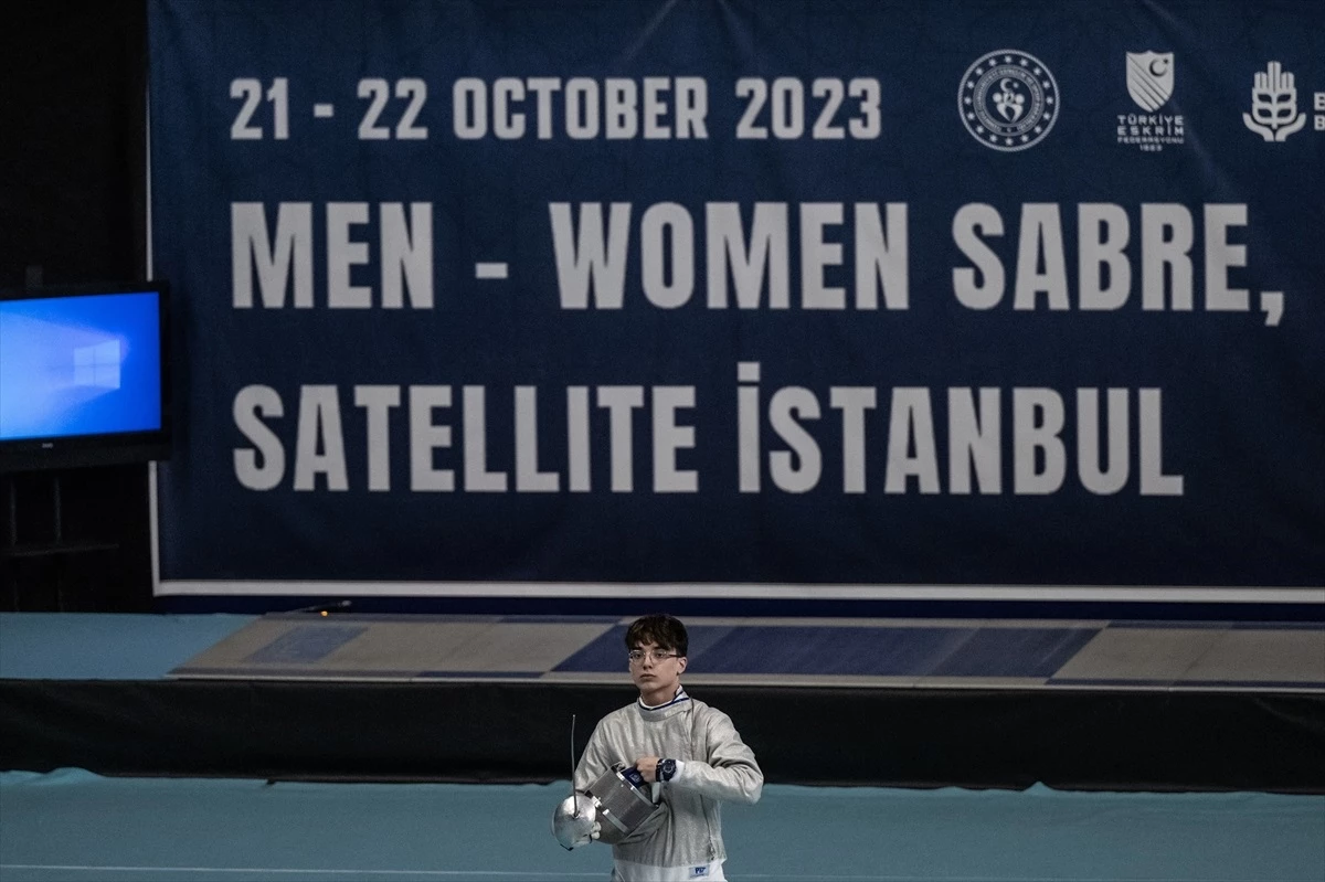İstanbul'da Eskrim Satellite Turnuvaları Başladı