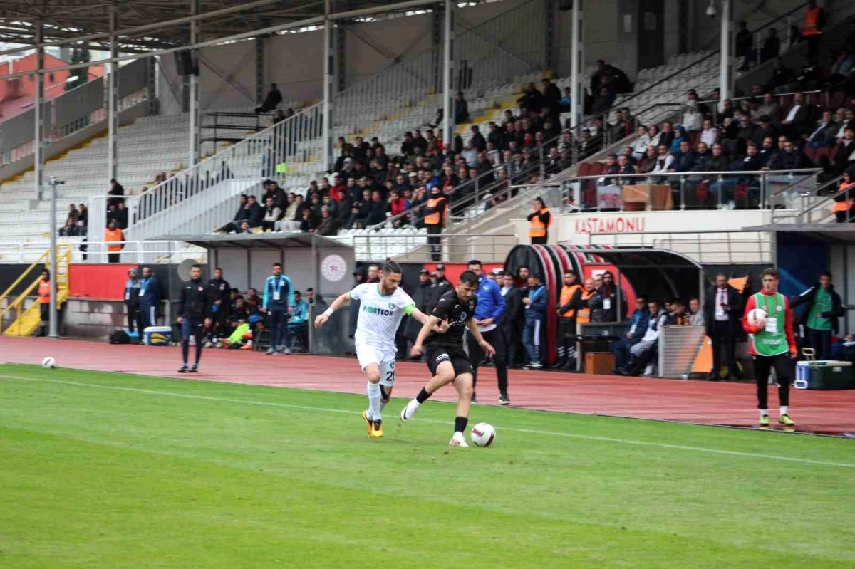 Kastamonuspor, Denizlispor’u 2-0 mağlup etti