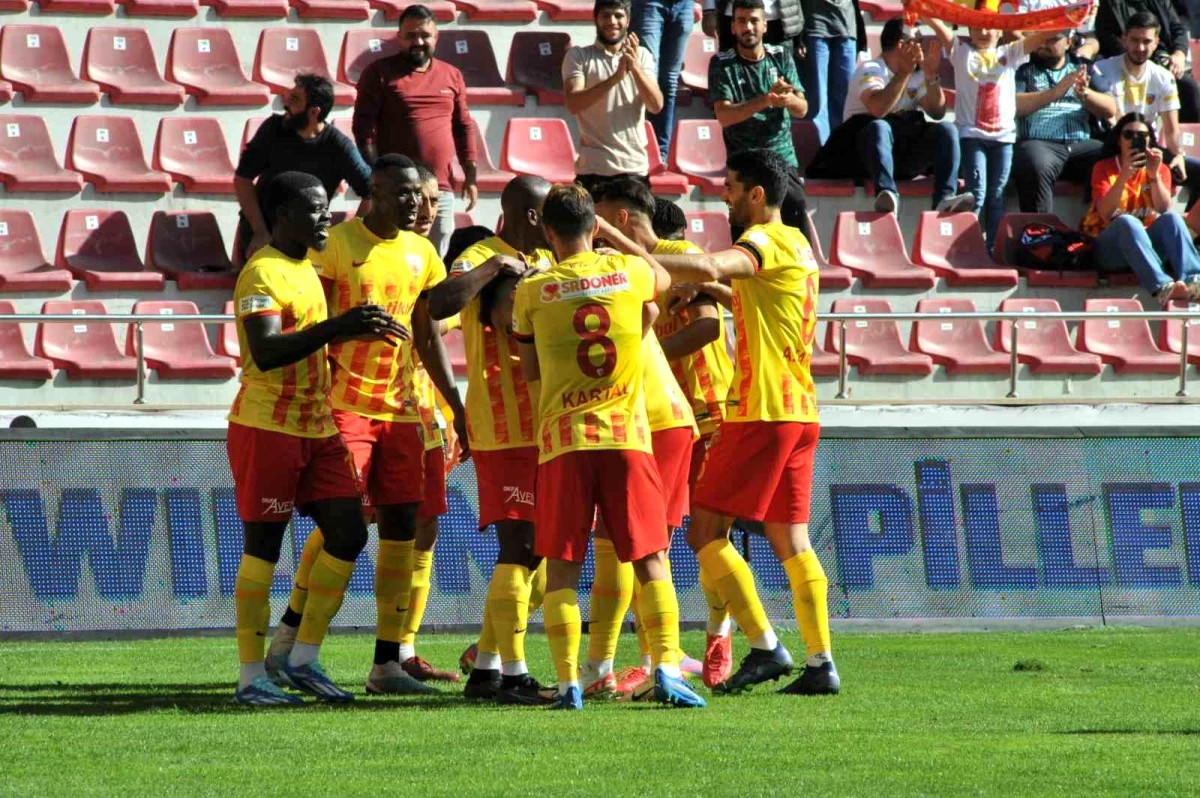 Kayserispor, Çaykur Rizespor'u mağlup ederek üçüncü galibiyetini aldı