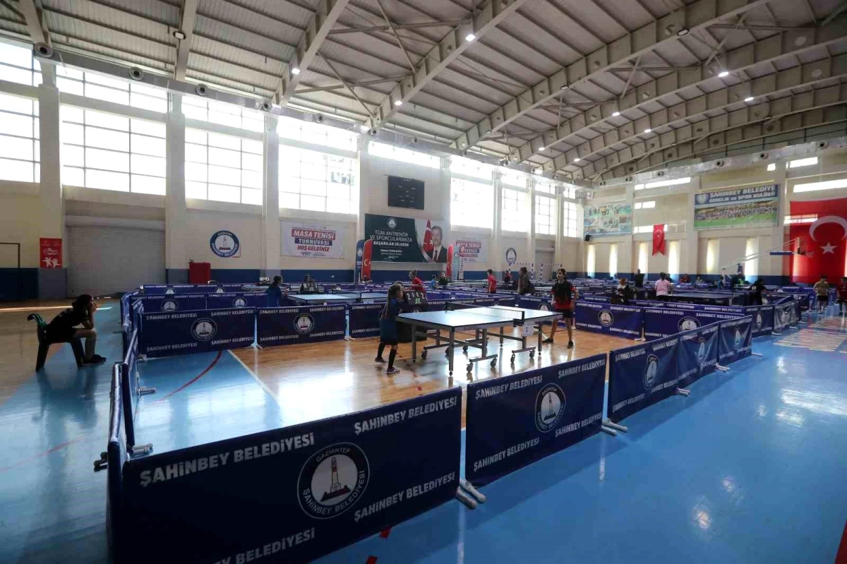 Şahinbey Belediyesi, 29 Ekim Cumhuriyet Bayramı’nda Masa Tenisi ve E-Spor Turnuvaları Düzenledi