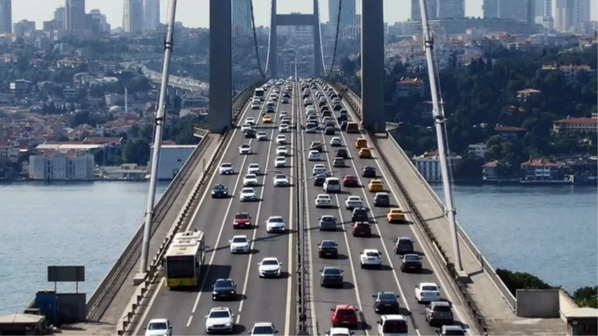 Son Dakika: Cumhurbaşkanı Erdoğan’ın talimatıyla köprü ve otoyol ücretlerine yapılan zam Ocak 2024’e ertelendi. Bugün alınan ücretler iade edilecek.