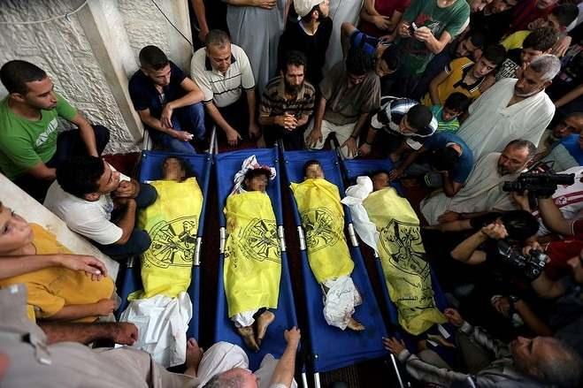 

<p>Buna karşılık İsrail, Hamas’ın kontrolündeki Gazze’ye hava ve deniz saldırıları başlattı. Gazze Sağlık Bakanlığı, İsrail’in yaşattığı katliam sonucunda 5,000’den fazla kişinin öldüğünü ve bunlardan yüzde 40’ının çocuk olduğu açıkladı.</p>
<p>
”/> <img decoding=