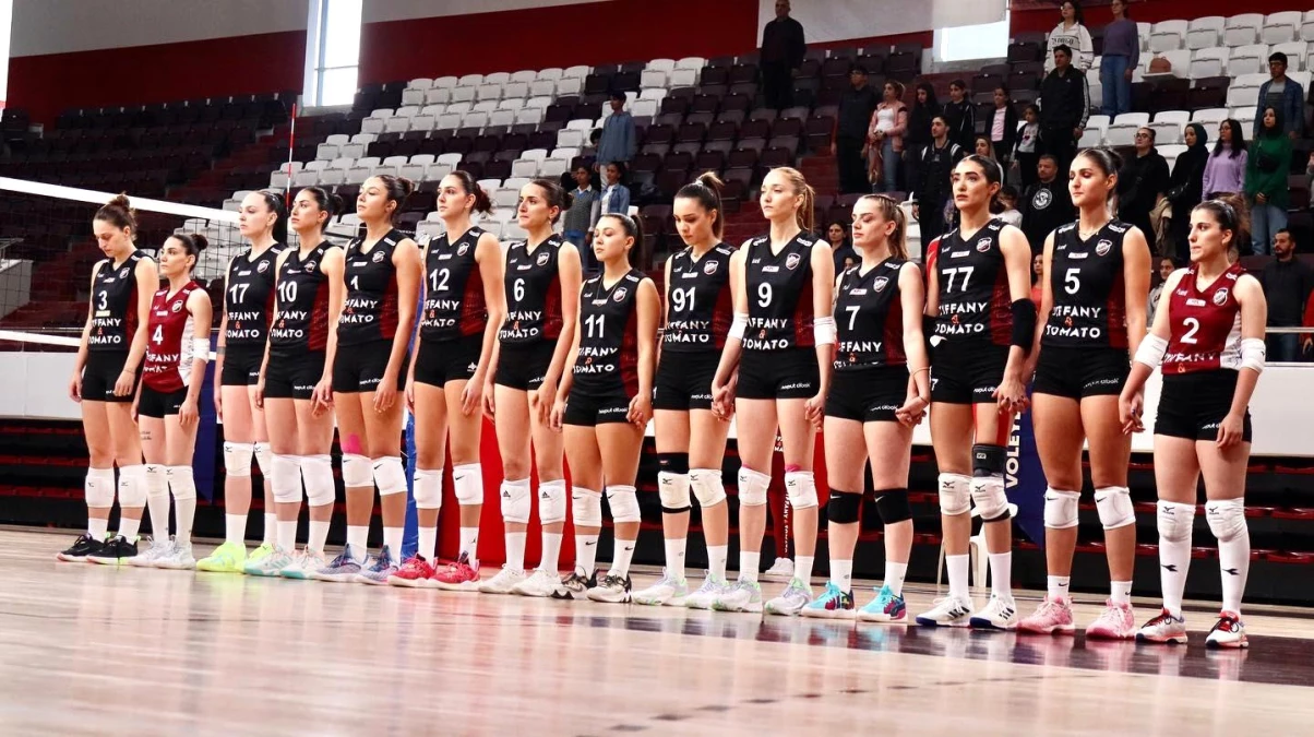 Tiffany & Tomato Bordospor, Peymanspor'u mağlup ederek sezonun ilk galibiyetini aldı