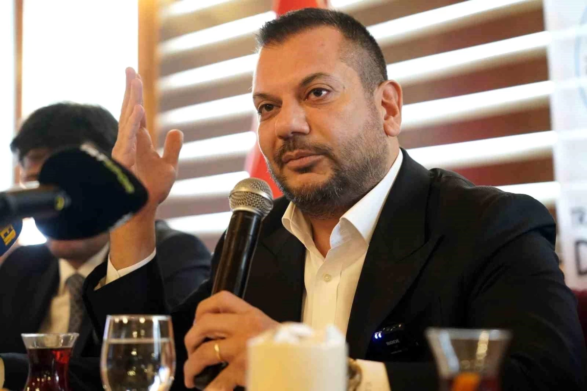 Trabzonspor Başkanı Ertuğrul Doğan: Yeni teknik direktörle zirveye çıkmayı hedefliyoruz