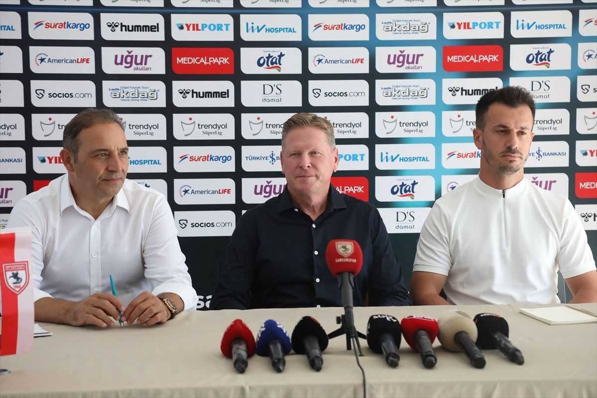 Yılport Samsunspor’un yeni teknik direktörü Markus Gisdol, takımın sistemine uygun ilk 11’i oluşturmak istiyor