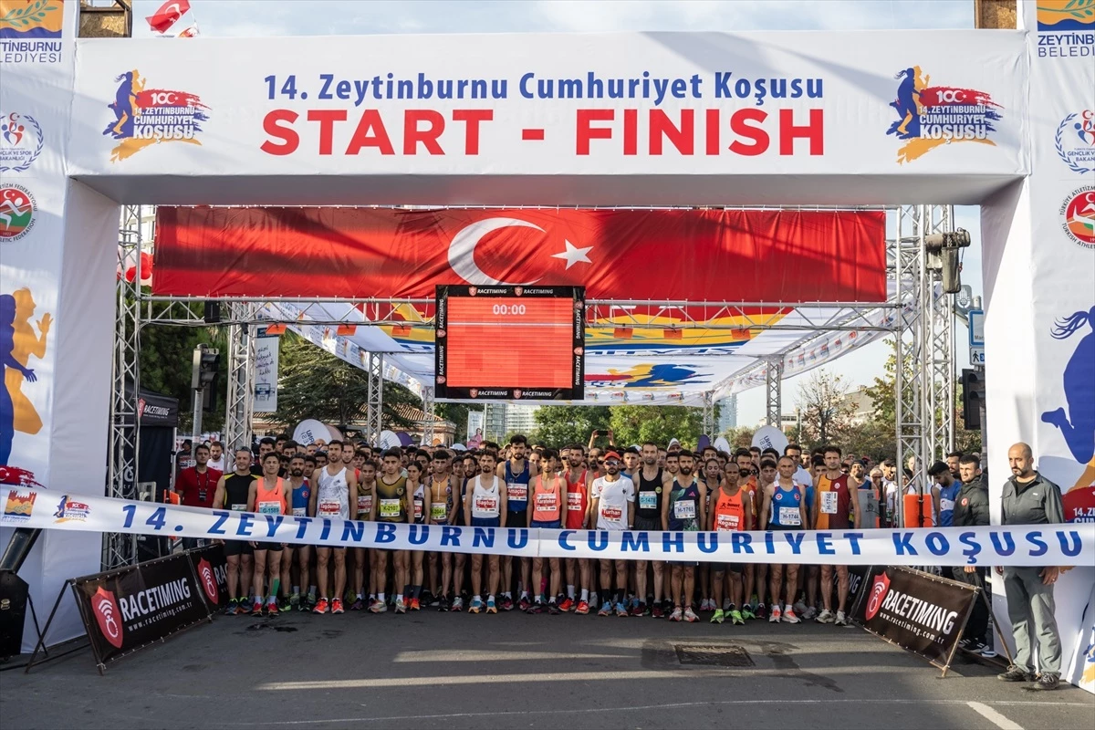 Zeytinburnu Belediyesi Uluslararası Cumhuriyet Koşusu’nda Ömer Amaçtan ve Gamze Bulut Duvar birinci oldu