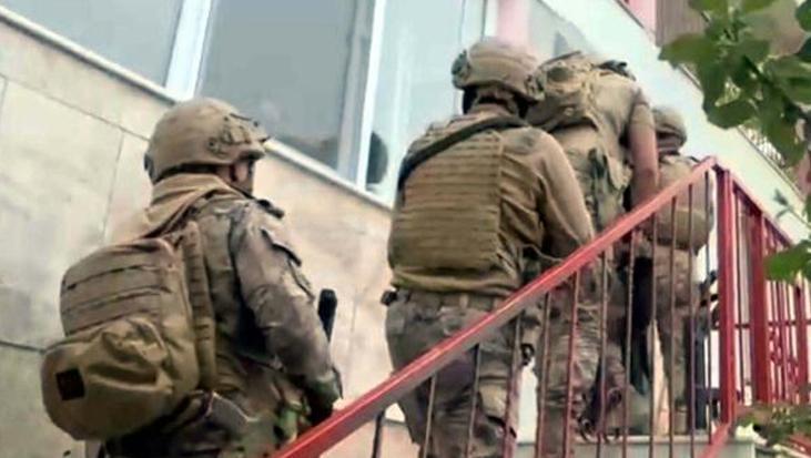 İzmir’de operasyon: 10 gözaltı